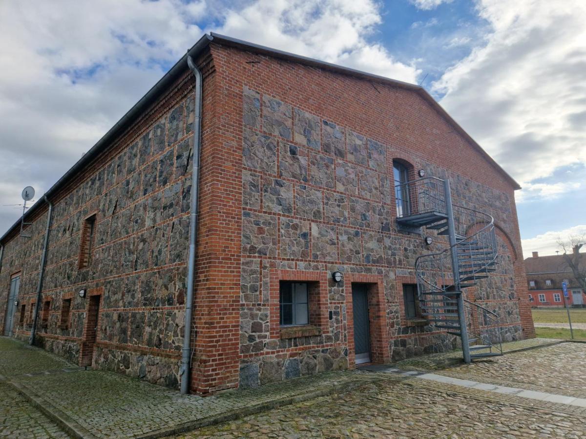 Schloss Rothenklempenow 호텔 외부 사진